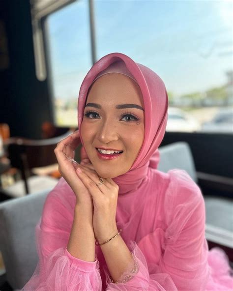 VIRAL SELEBGRAM @VSelebgram .